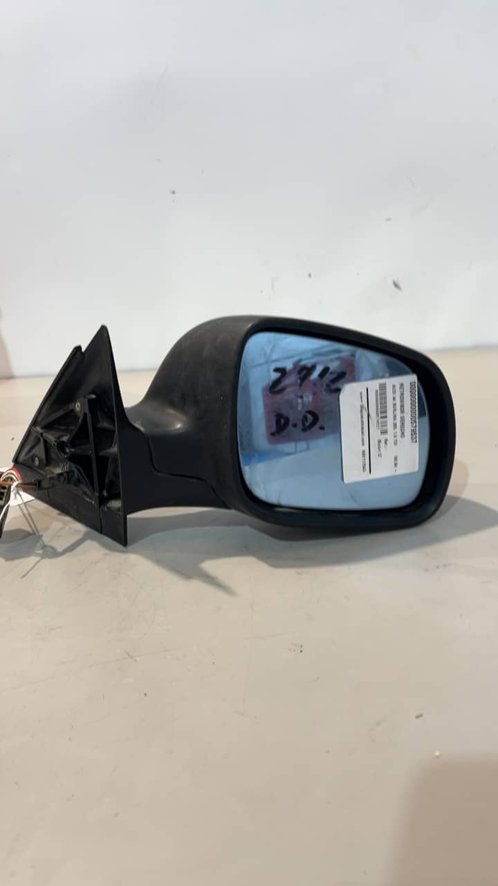 RETROVISOR DERECHO