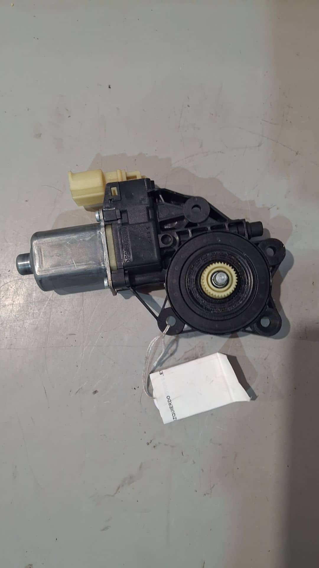 MOTOR ELEVALUNAS DELANTERO IZQUIERDO