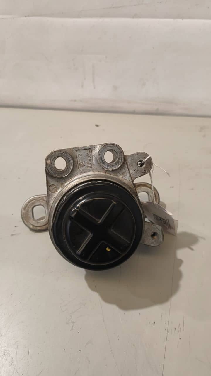 SOPORTE MOTOR DERECHO