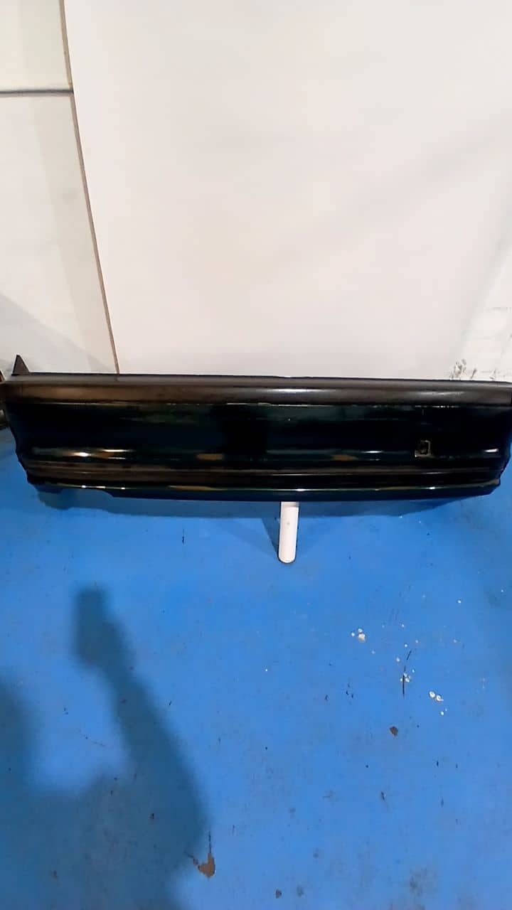 PARAGOLPES TRASERO