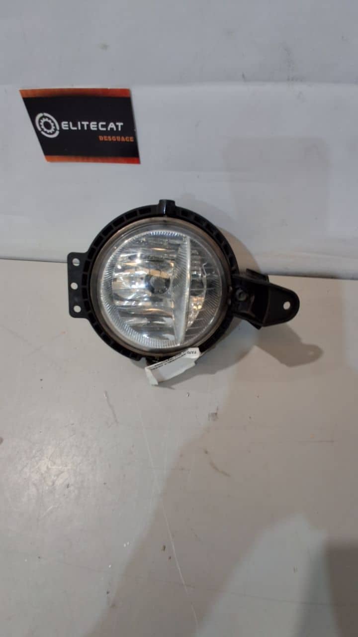 FARO ANTINIEBLA DERECHO