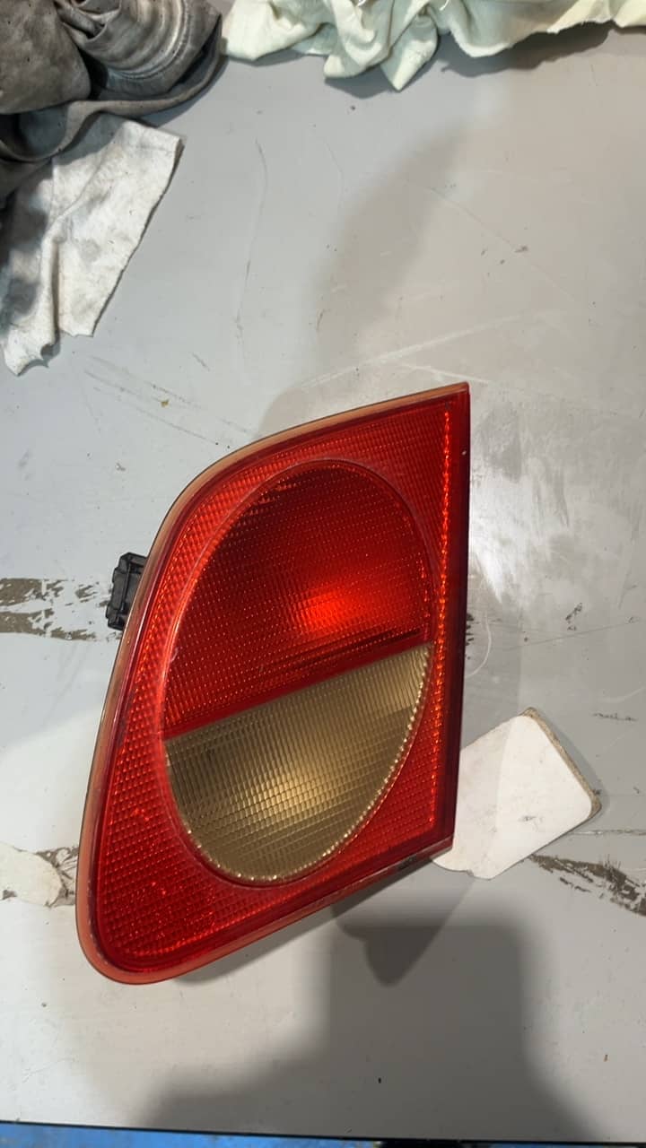 PILOTO TRASERO DERECHO
