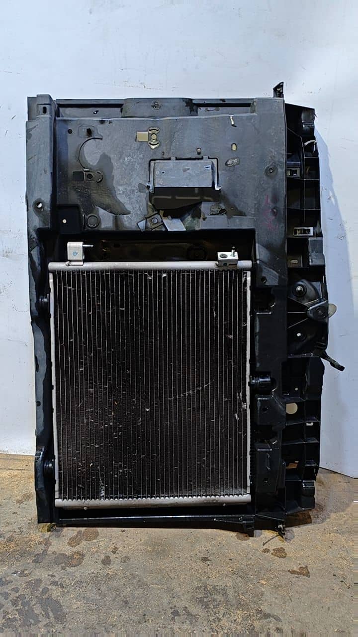 PANEL FRONTAL