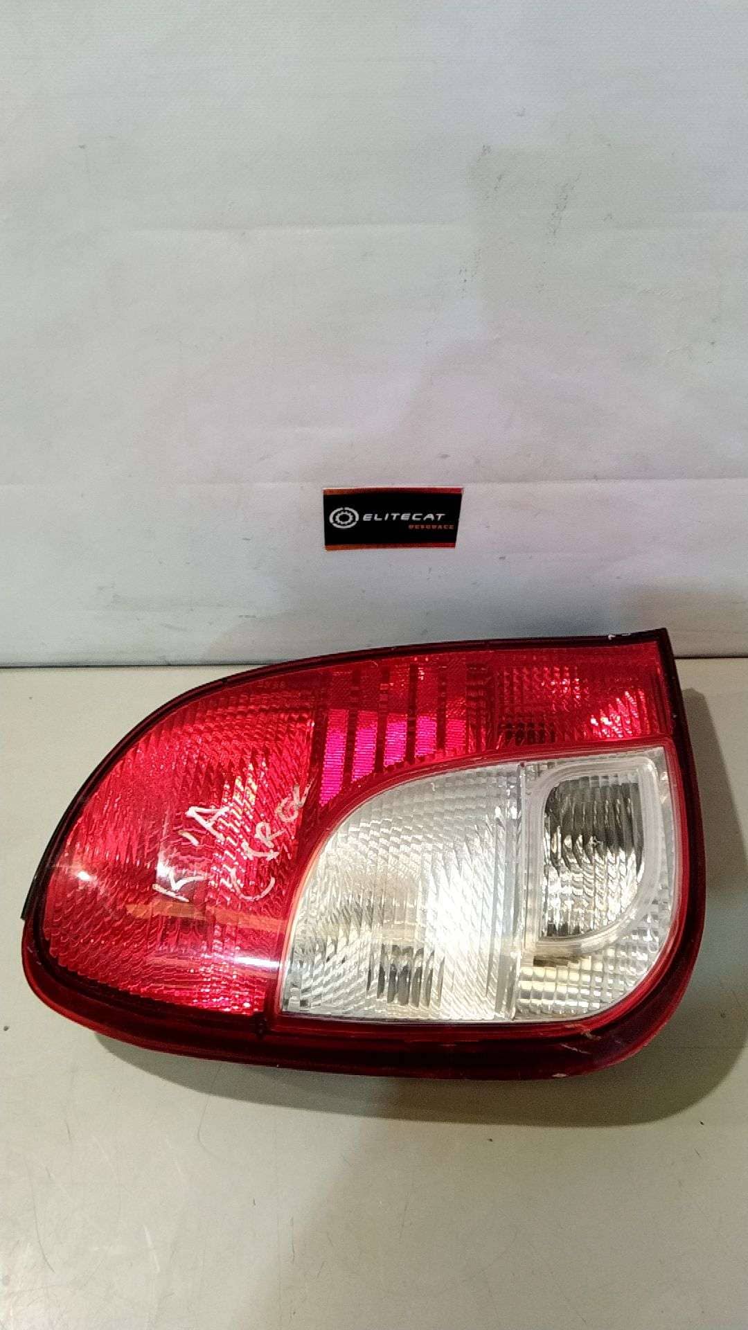 PILOTO TRASERO IZQUIERDO