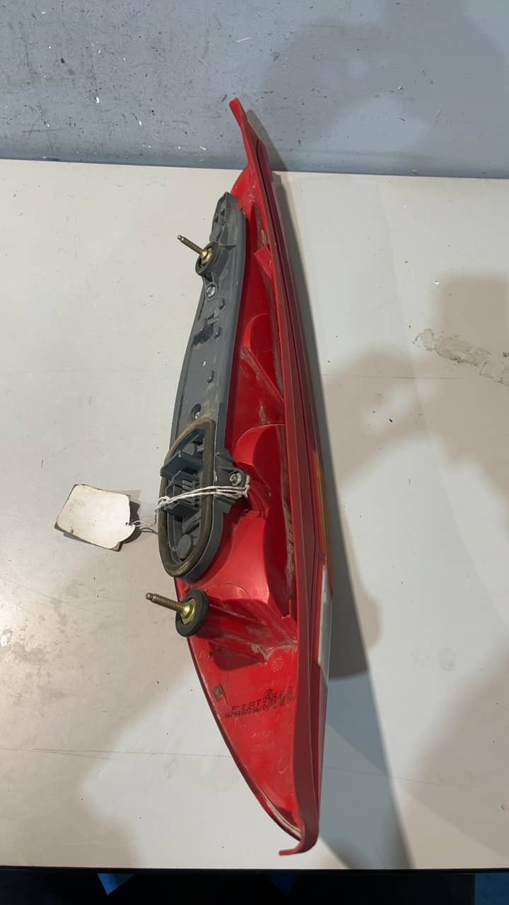 PILOTO TRASERO DERECHO