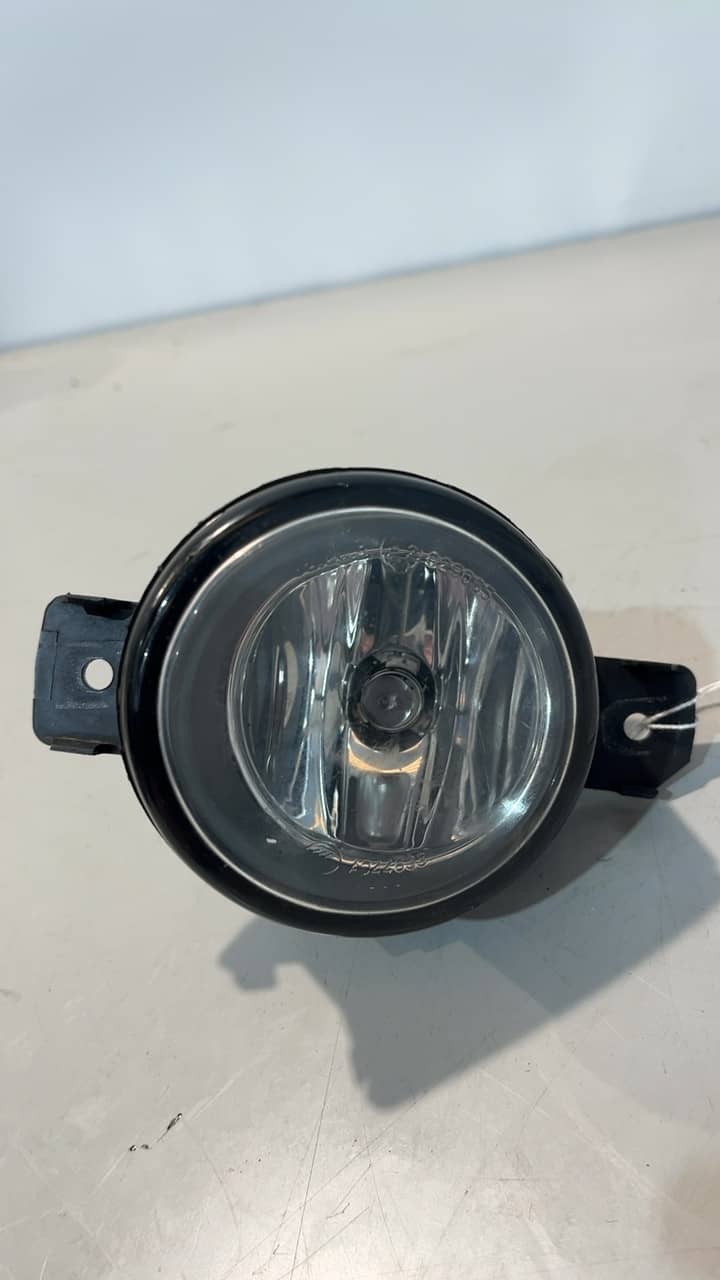 FARO ANTINIEBLA IZQUIERDO
