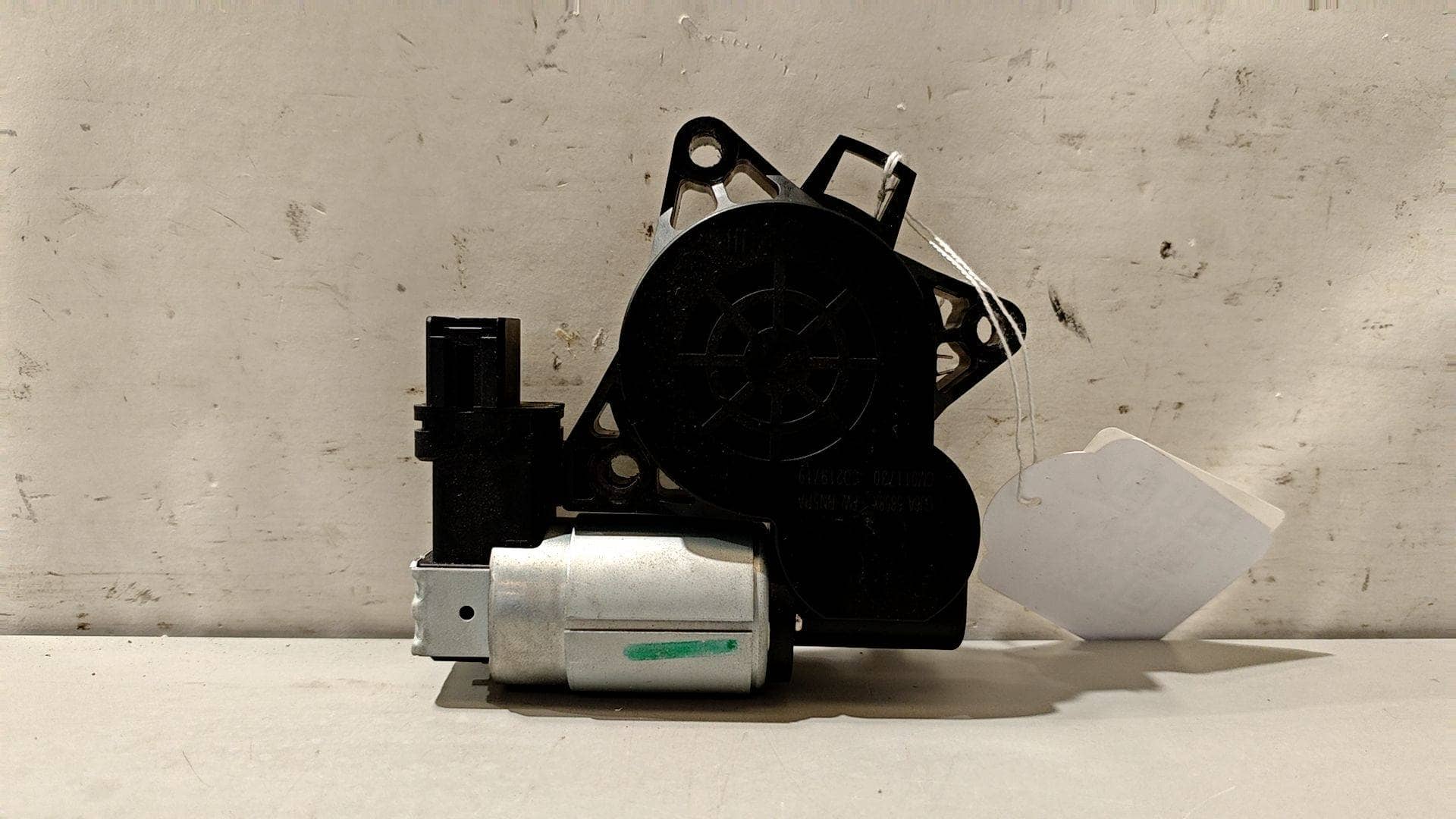 MOTOR ELEVALUNAS DELANTERO DERECHO