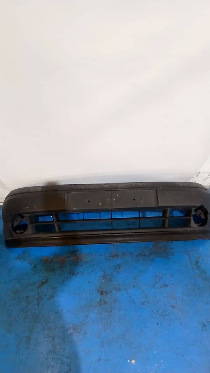 PARAGOLPES DELANTERO