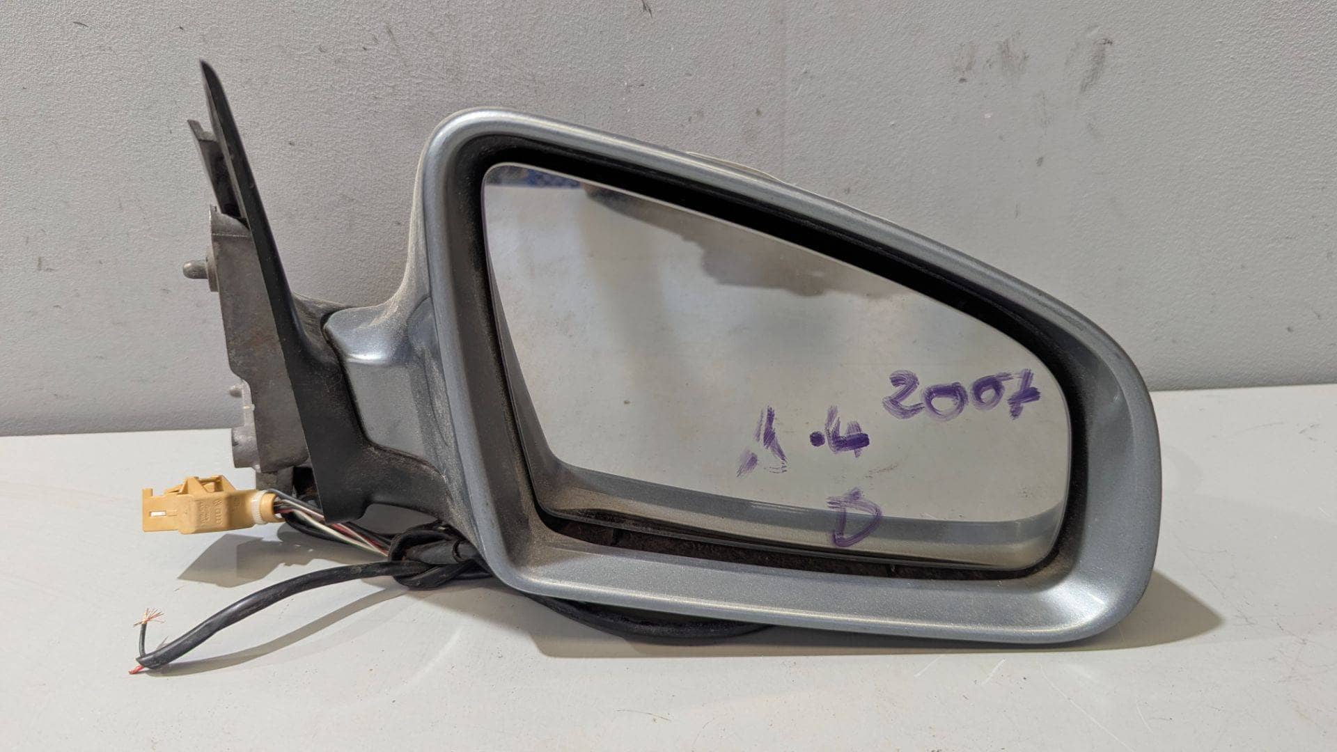 RETROVISOR DERECHO