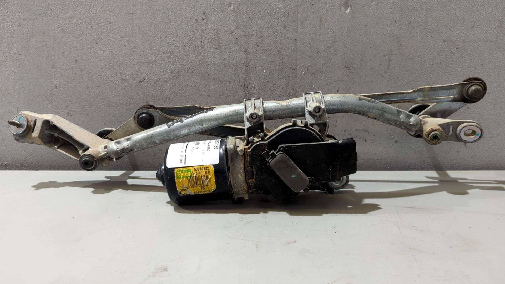 MOTOR LIMPIA DELANTERO