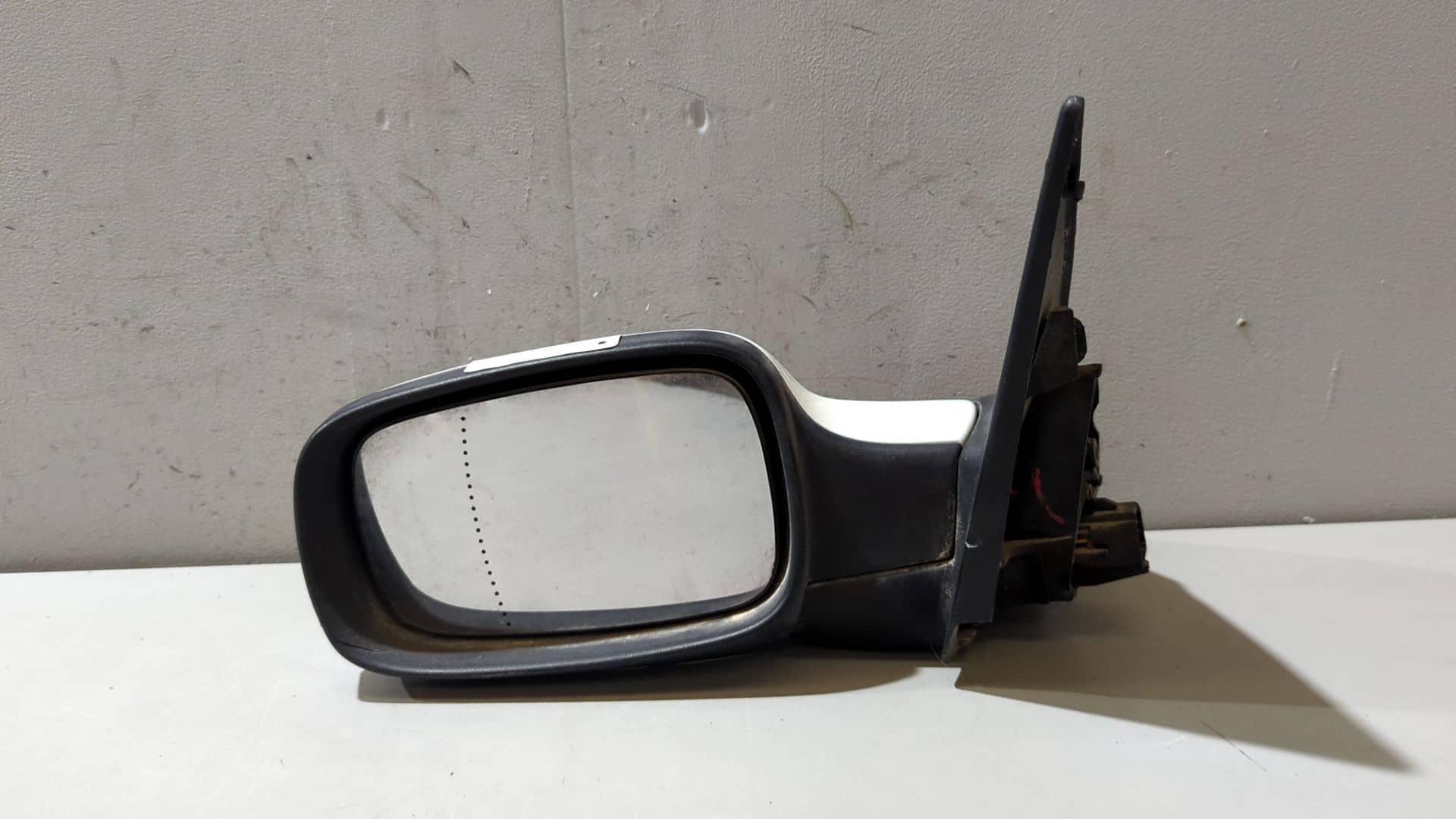RETROVISOR IZQUIERDO