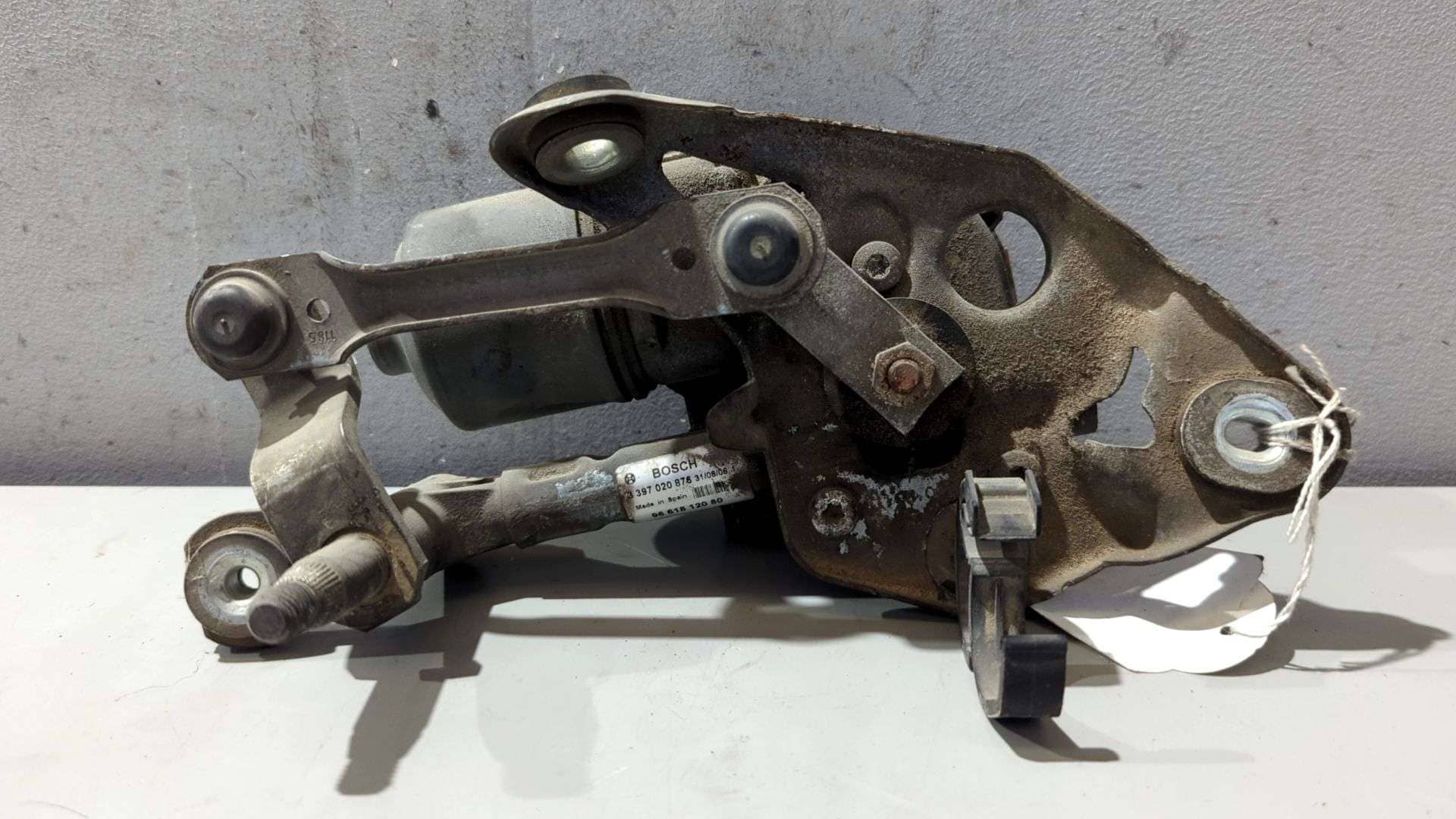 MOTOR LIMPIA DELANTERO